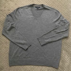 Men Banana Republic Merino extra fine wool sweater size XL